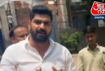 बड़ी खबर: सरकारी स्कूल में बिना अनुमति पहुंचे AAP नेता FI...