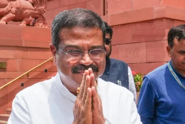 शिक्षा: शिक्षा मंत्री पद से इस्तीफा दिया क्योंकि धर...