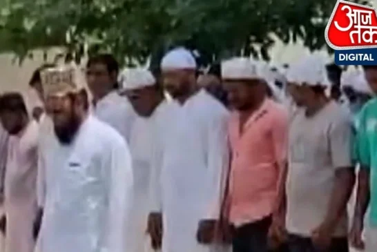 अहम: देवरिया में मुस्लिम रीति से क्यों दफनाया गया हिंदू ब...