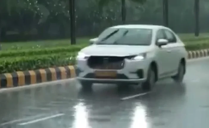 ताजा: दिल्लीNCR में बदला मौसम का मिजाज IMD ने जारी किया अ...