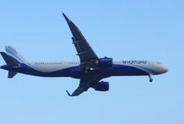 बड़ी खबर: बीच उड़ान IndiGo फ्लाइट का एक इंजन फेल गोवा में...