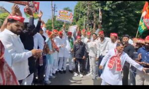 Chief Election Commissioner मुख्य चुनाव आयुक्त के इस्तीफे की मांग को लेकर गाजियाबाद में सपा का विरोध मार्च